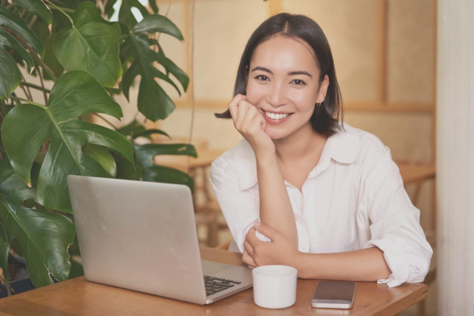 Workshop-Situation bei Relavionyxen: Teilnehmer analysieren Traffic-Daten